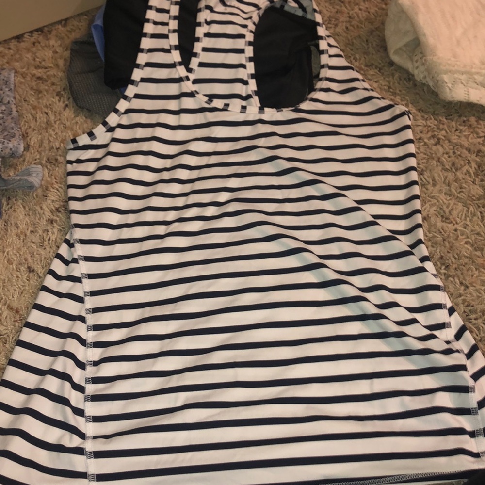 Used Athleta shirt in great condition size s